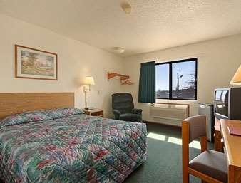 Super 8 By Wyndham Mountain Motel
